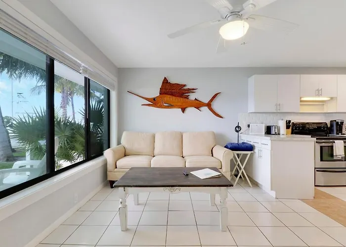 Sailfish Suites 3 - Waterfront