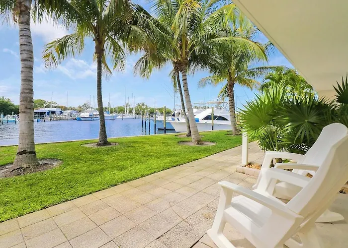 Sailfish Suites 4- Waterfront Pet Friendly