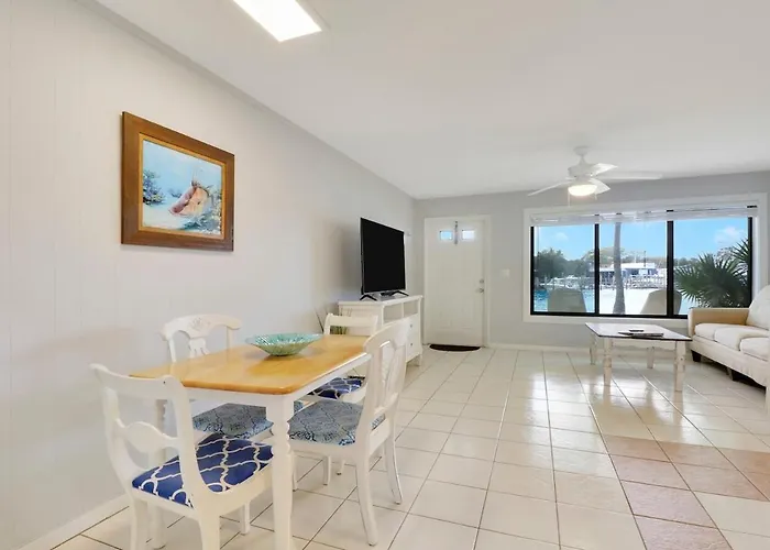 Sailfish Suites 3 - Waterfront